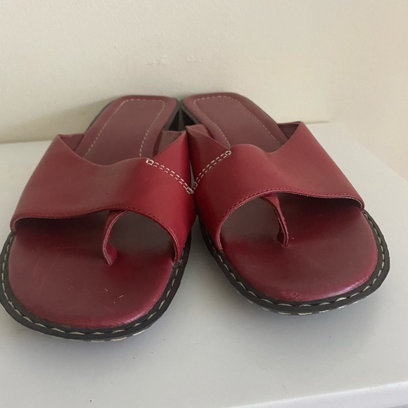Croft & Barrow Red  Leather Slides Sz 10 - Picture 7 of 14
